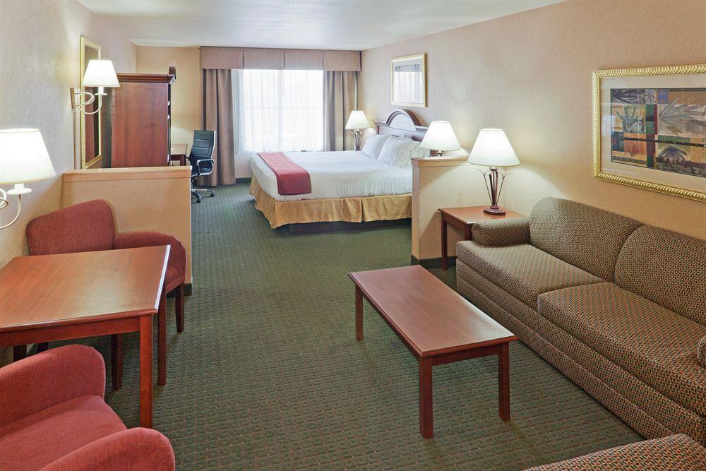 Holiday Inn Express Hotel & Suites Gillette By Ihg Rum bild