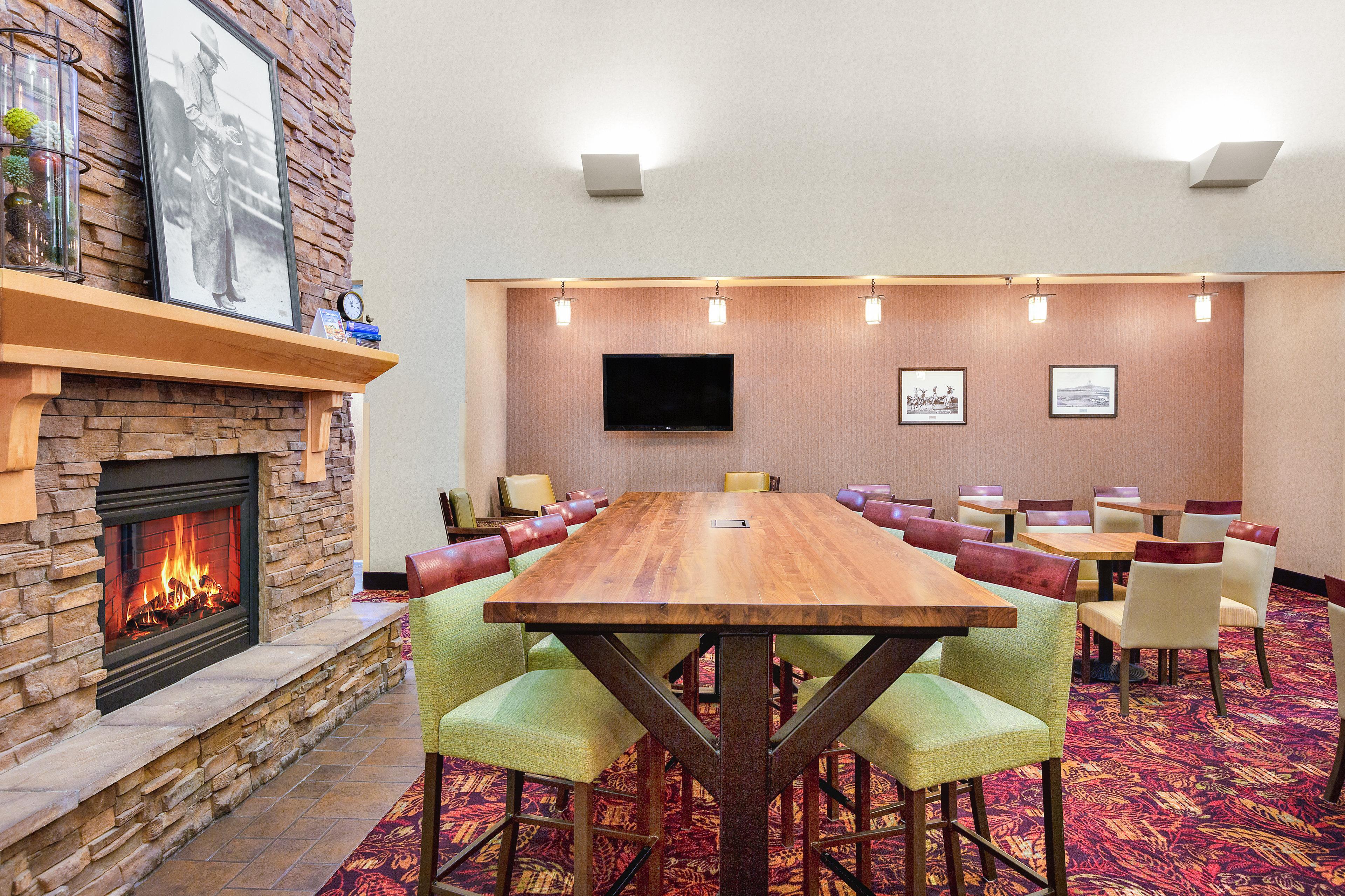 Holiday Inn Express Hotel & Suites Gillette By Ihg Exteriör bild